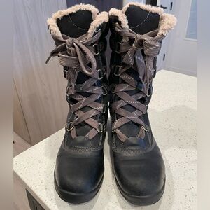 Timberland Mount Hope Black Leather Waterproof Faux Fur Lined Boots Women Size 9